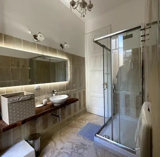 Heart Of Rome-napoleone Apartment-10 To Colosseo Apartment